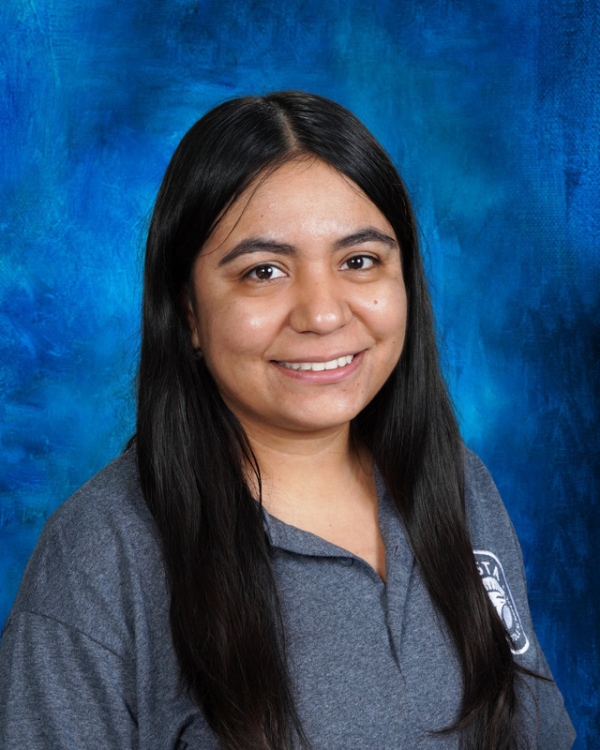 Claribel De Los Santos, 6th Grade Math/Science Teacher