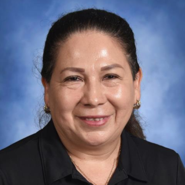 Cecilia Damian, Campus Aide